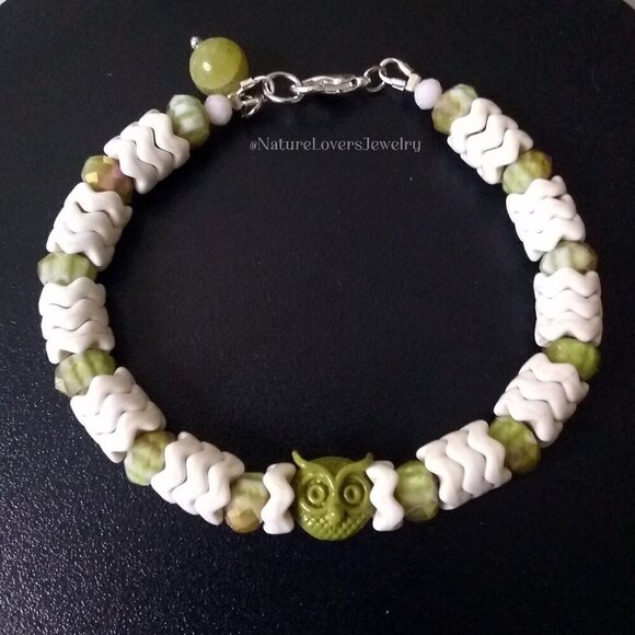 Owl Lovers! Beaded Bracelet: Patina Painted Owl + Millefiori + Howlite Beads - Picture 4 of 10